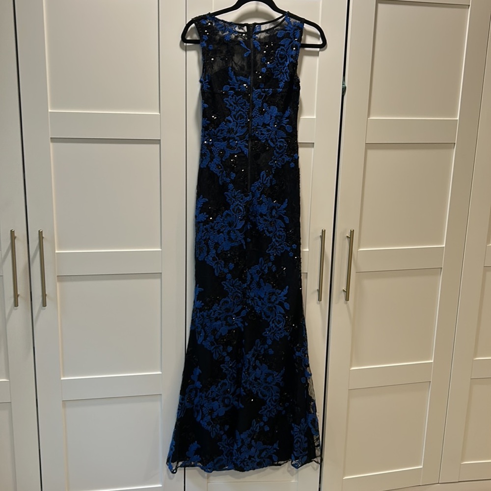 Karl Lagerfeld Paris Blue & Black floral sequin gown - Picture 4 of 8